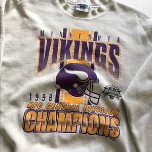 Vintage Vikings Hoodless Sweatshirt